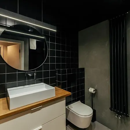 Black Pearl Baltic Concept * جيفيجينا