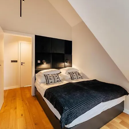 Black Pearl Baltic Concept