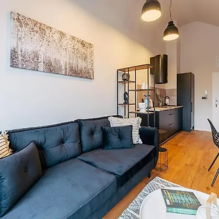 Black Pearl Baltic Concept